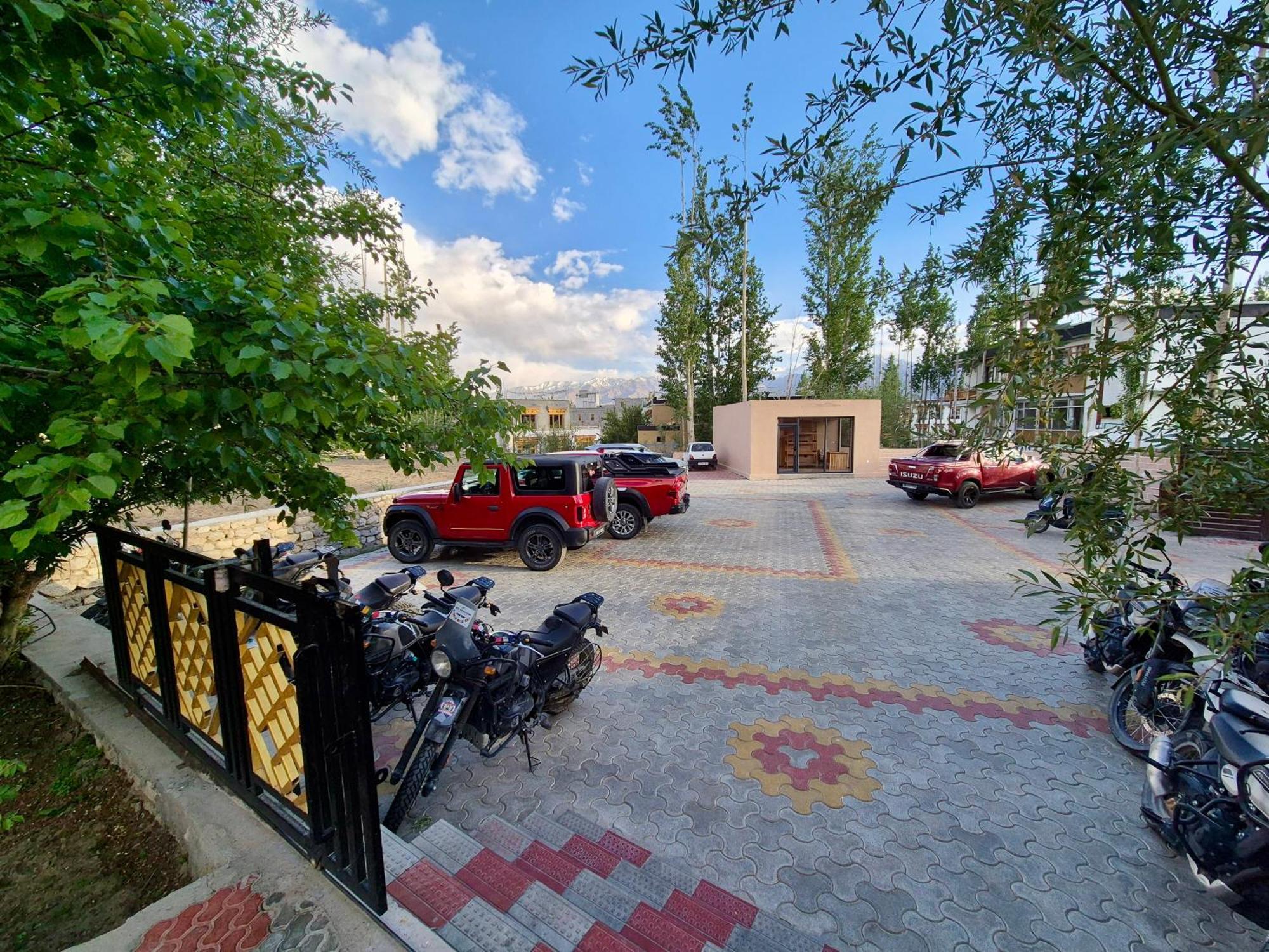 Hotel Palam Hills Leh Zewnętrze zdjęcie